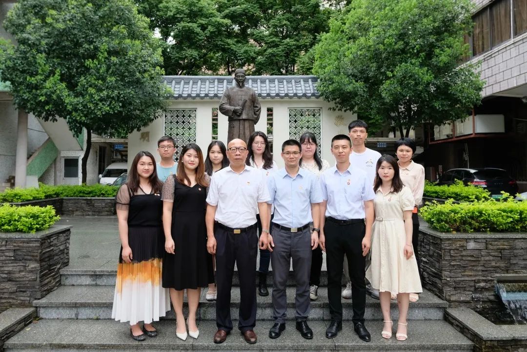 促交流 共生长——广药集团团委携永利集团团委赴敬修堂开展团务交流学习