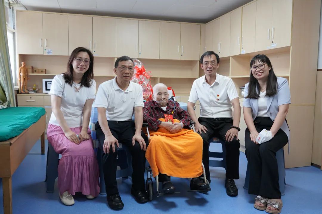 情系革命先进 赓续红色基因——白云山永利集团公司慰问离休干部刘玉珍